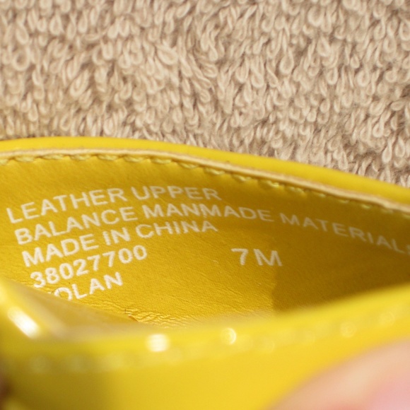 Etienne Aigner patent leather wedge sandals 7M - Picture 7 of 7